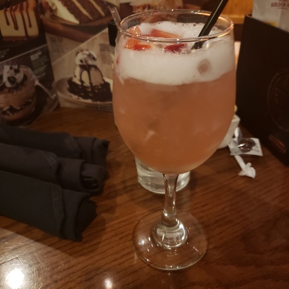 Meet your Posher, Monica - Picture 2 of 3